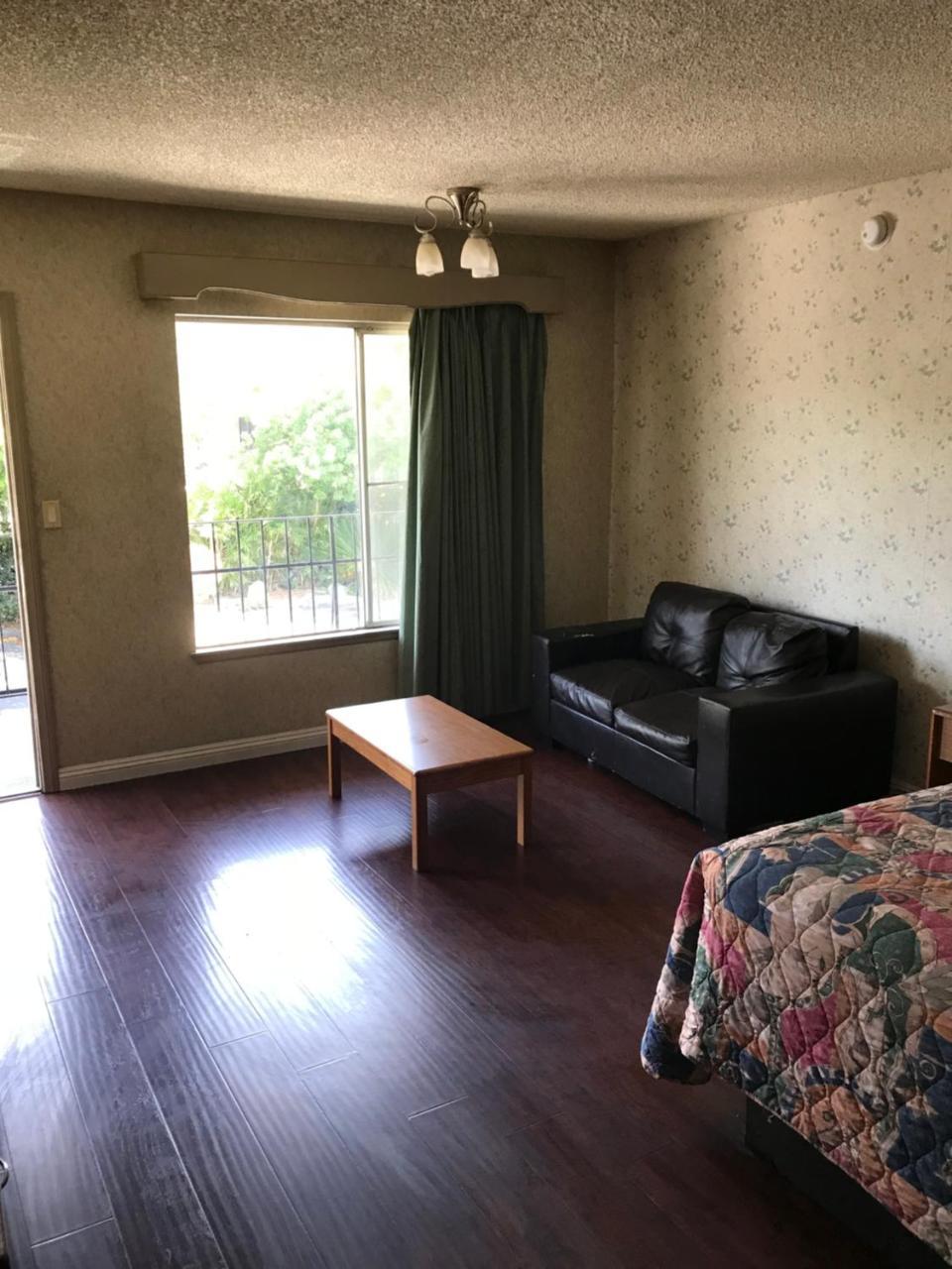 Akua Motor Hotel Anaheim Eksteriør billede